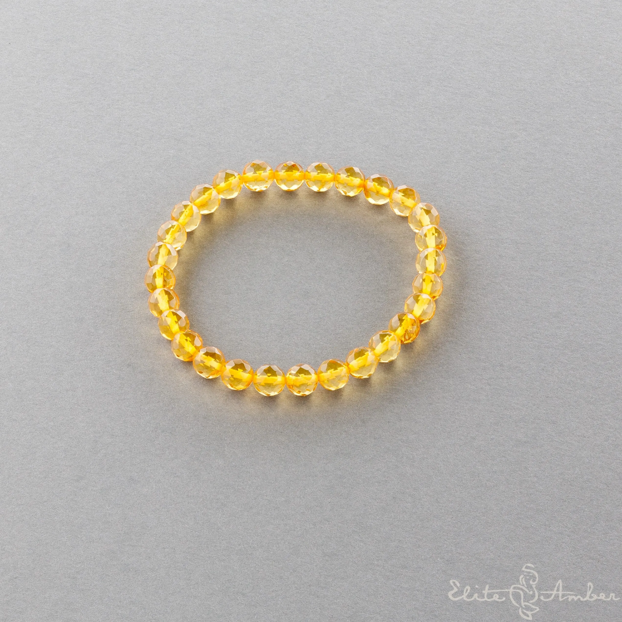 Amber bracelet "Glossy honey"