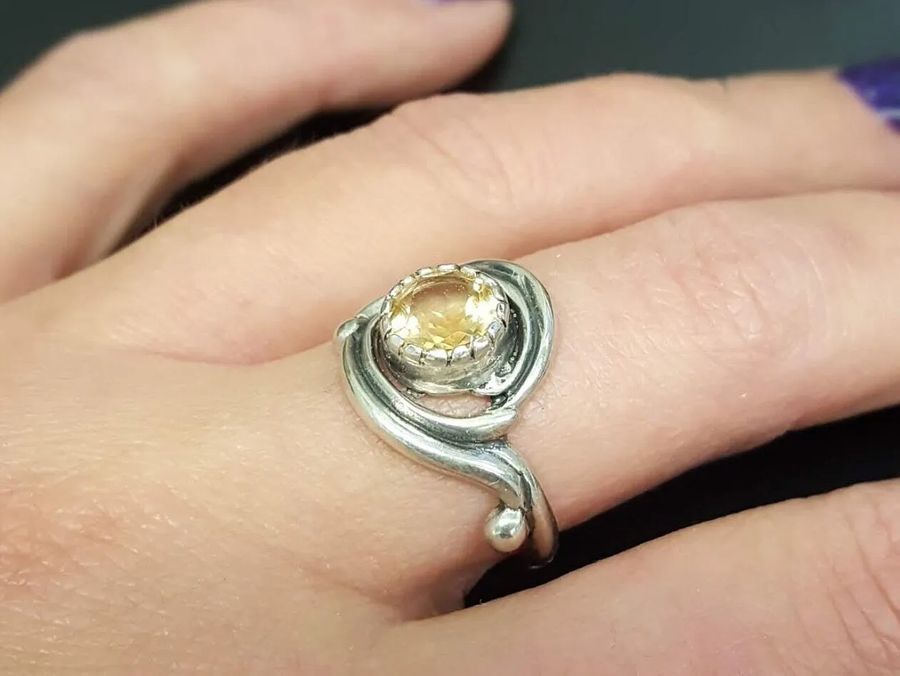 Citrine Ring - Yellow Swirl Ring - Vintage Spiral Ring