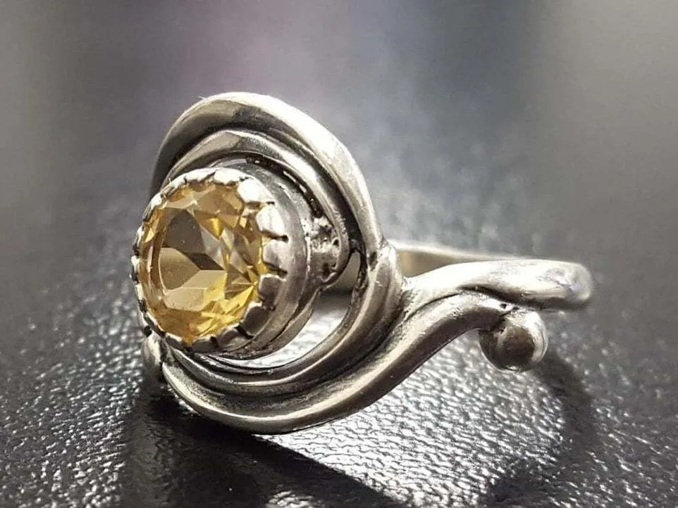 Citrine Ring - Yellow Swirl Ring - Vintage Spiral Ring