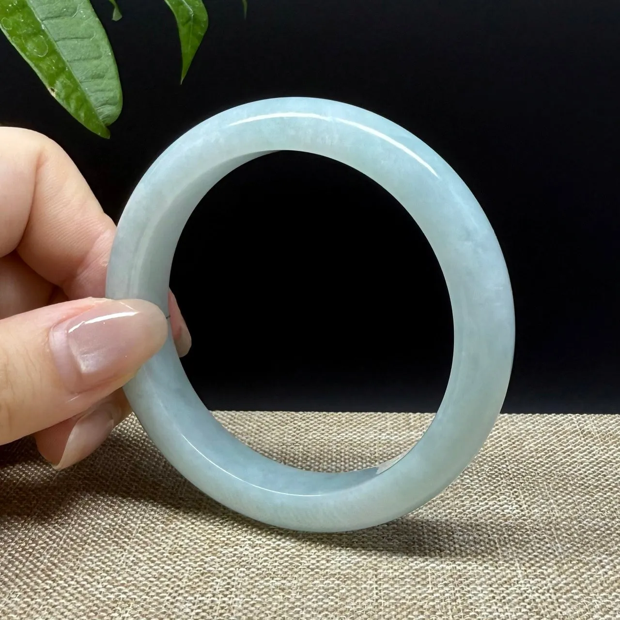 Genuine Burmese Green Jade Jadeite Bangle Bracelet ( 56.2mm )