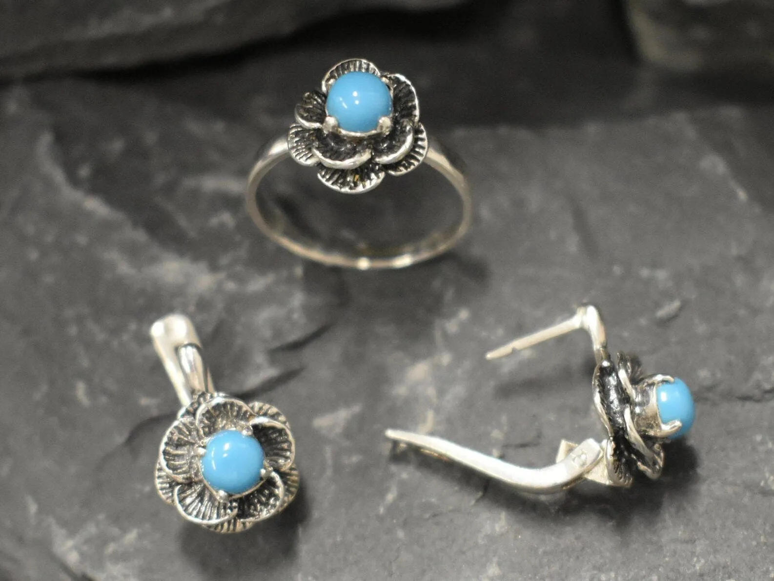 Genuine Turquoise Ring - Blue Solitaire Ring - Rose Flower Ring