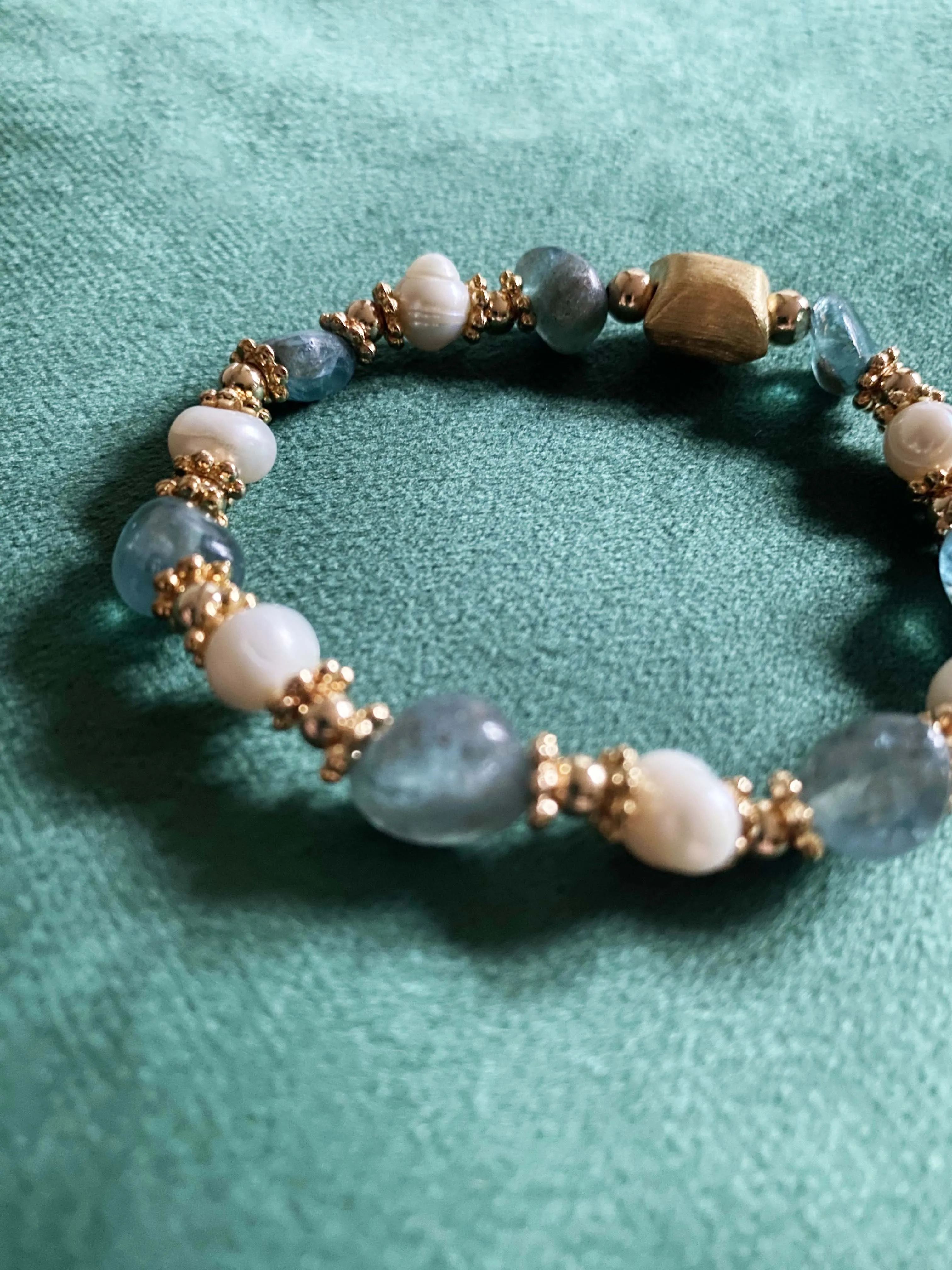 Jade Green Quartz Bracelet