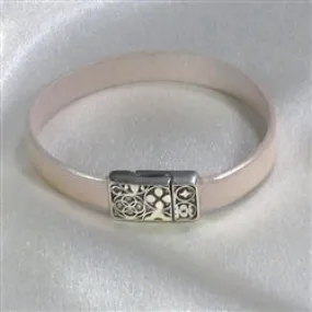 Leather Bracelet for a Woman Creamy White