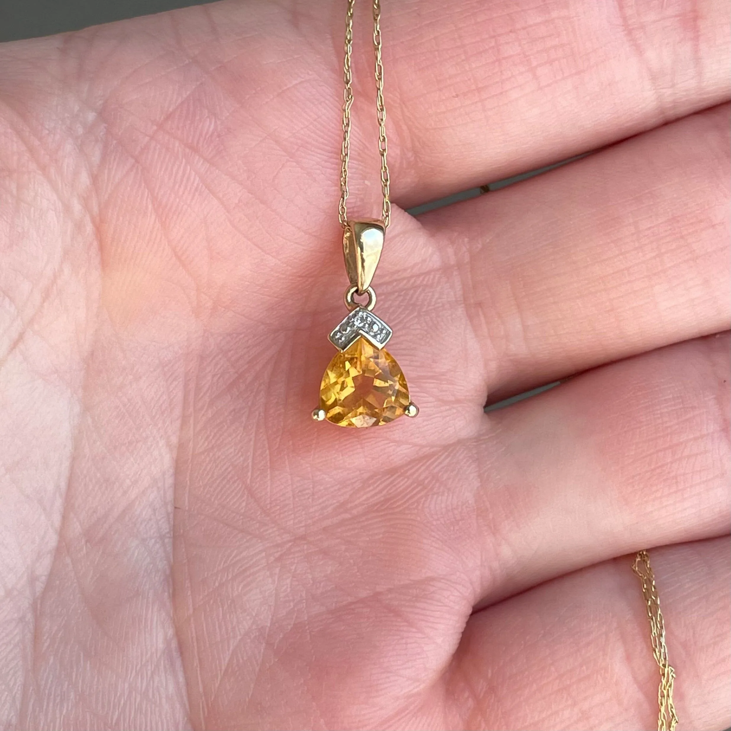 Vintage 10K Gold Citrine Diamond Pendant Necklace